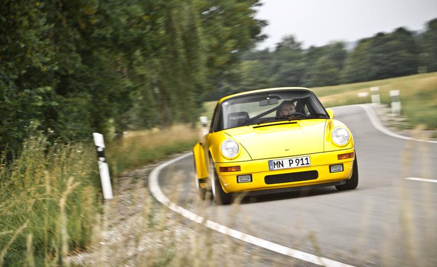 1987-ruf-ctr-yellowbird-911-turbo-photo-548127-s-986x603.jpg