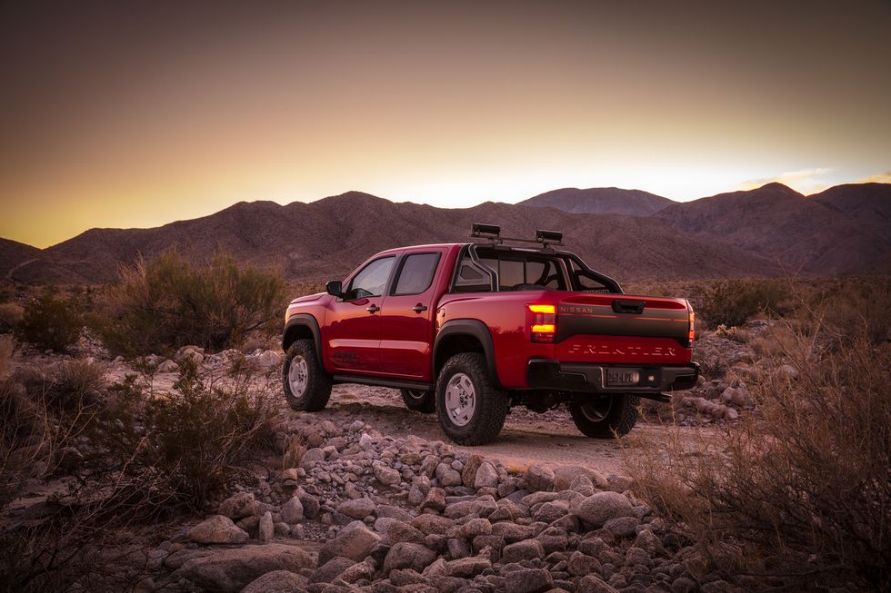 2022-nissan-frontier-concept-by-nissan-design-america-125-1644349328.jpg