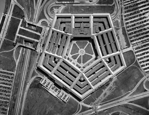 1940s-1950s-aerial-view-the-pentagon-arlington-va-usa-news-photo-1032831560-1562955772.jpg