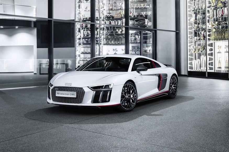 2017-Audi-R8-V10-Plus-Selection-24-H-front-three-quarter.jpg