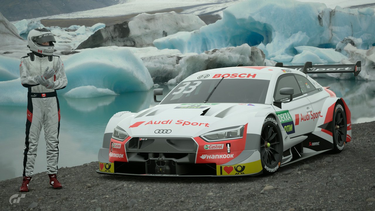 AUDI-RS-5-Turbo-DTM-2019-J-kuls-rl-n.jpg