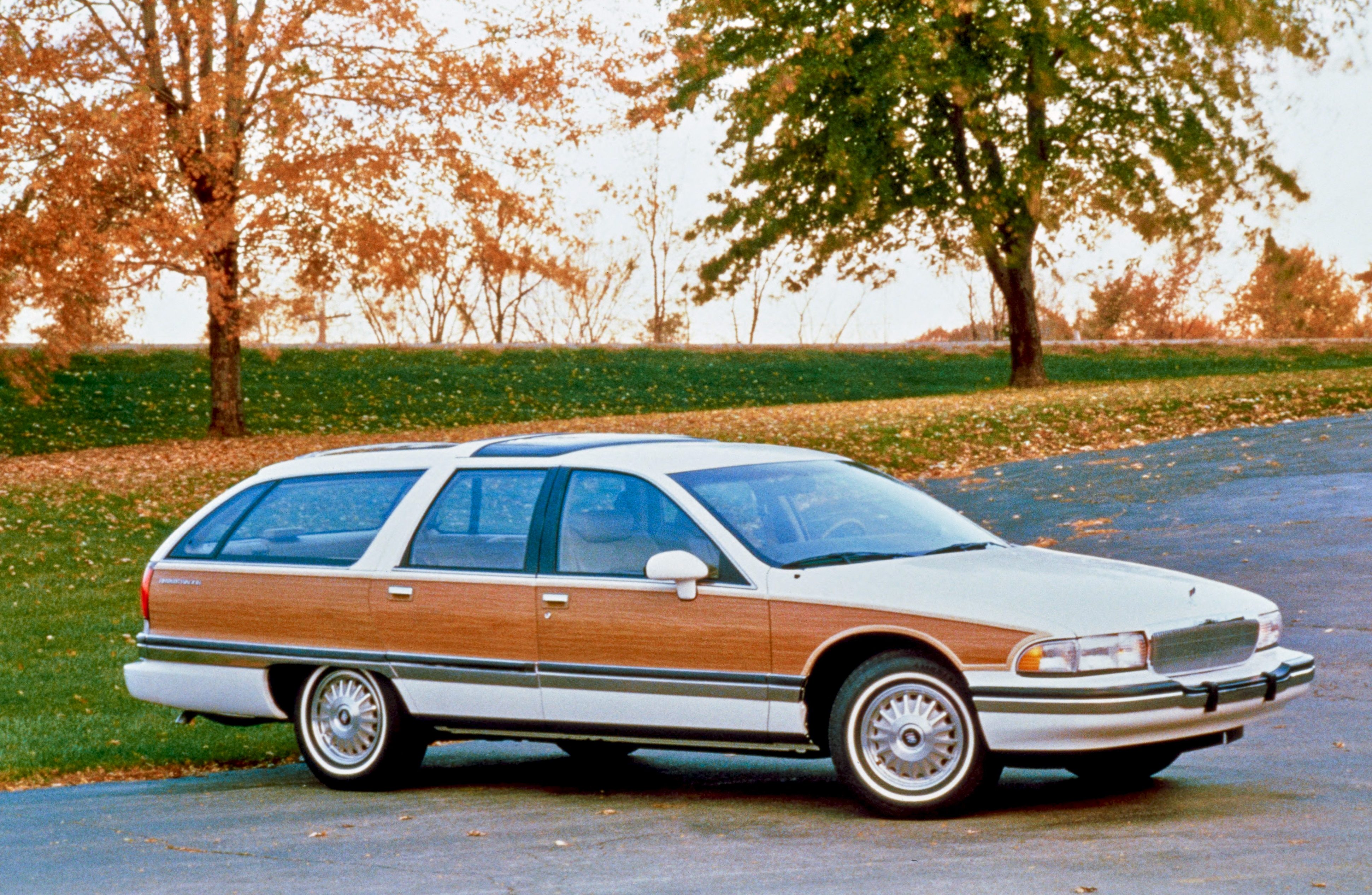 buick_roadmaster_estate_wagon_44.jpeg