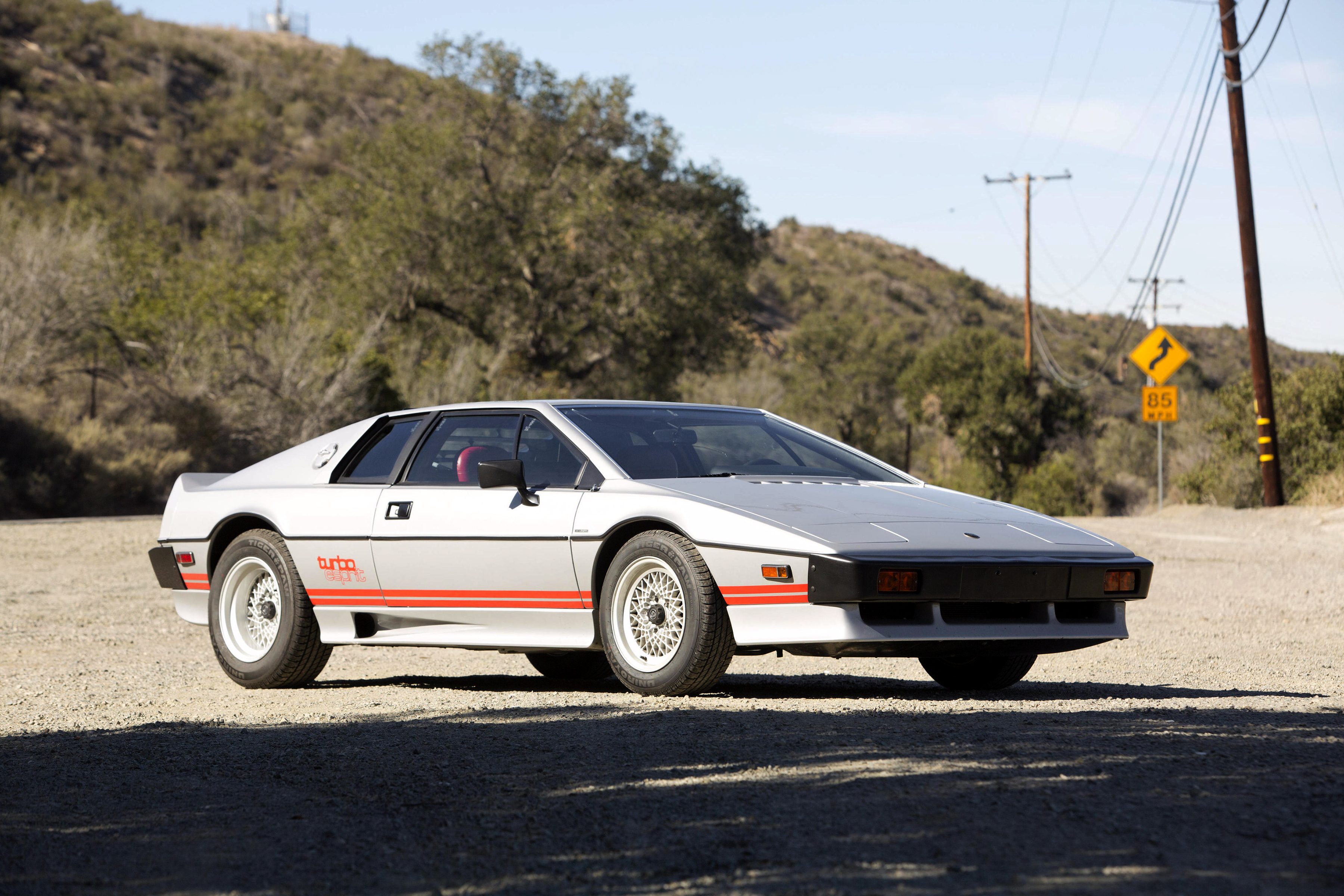 lotus_turbo_esprit_11.jpeg