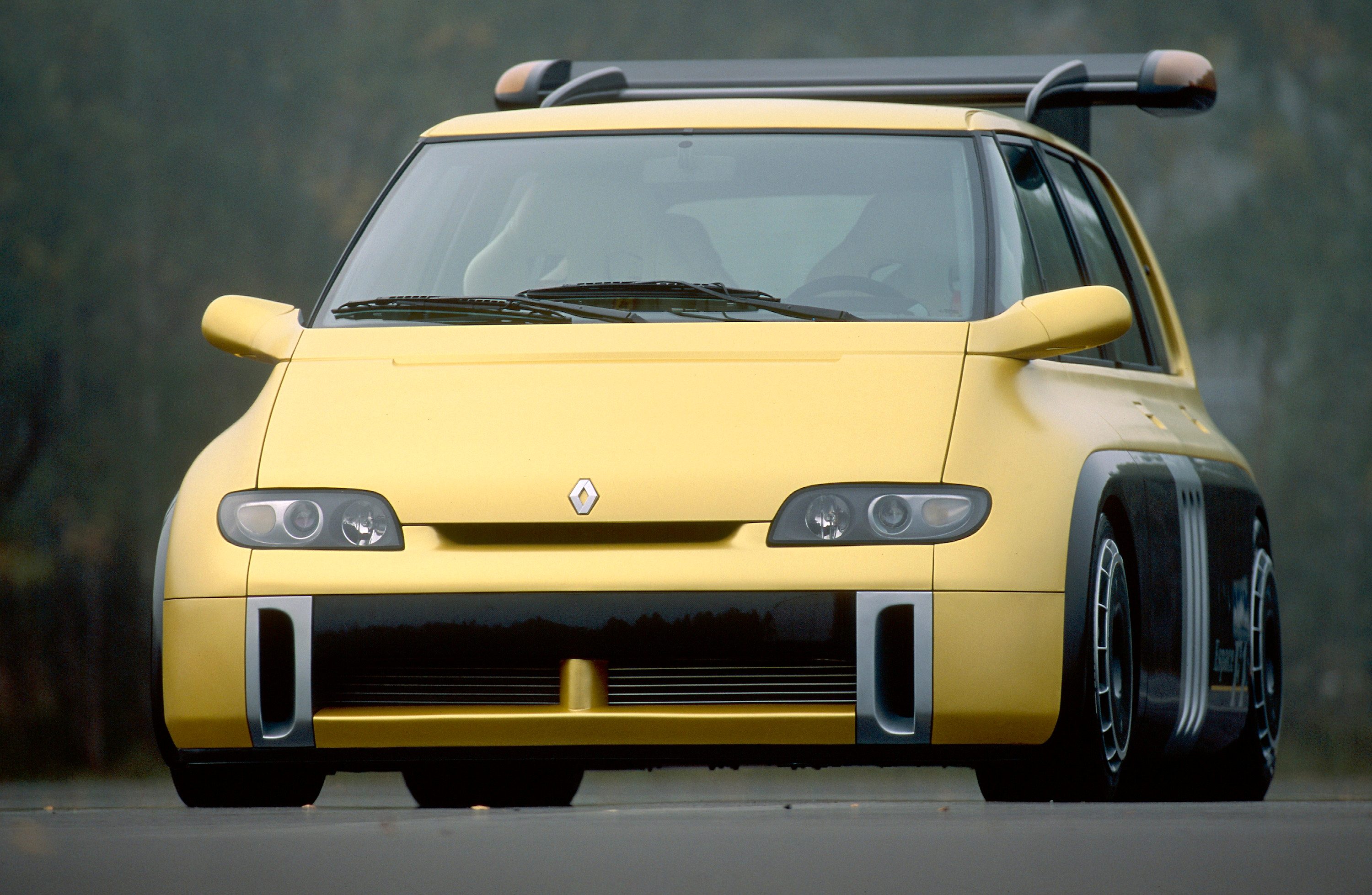 renault_espace_f1_concept_7.jpeg