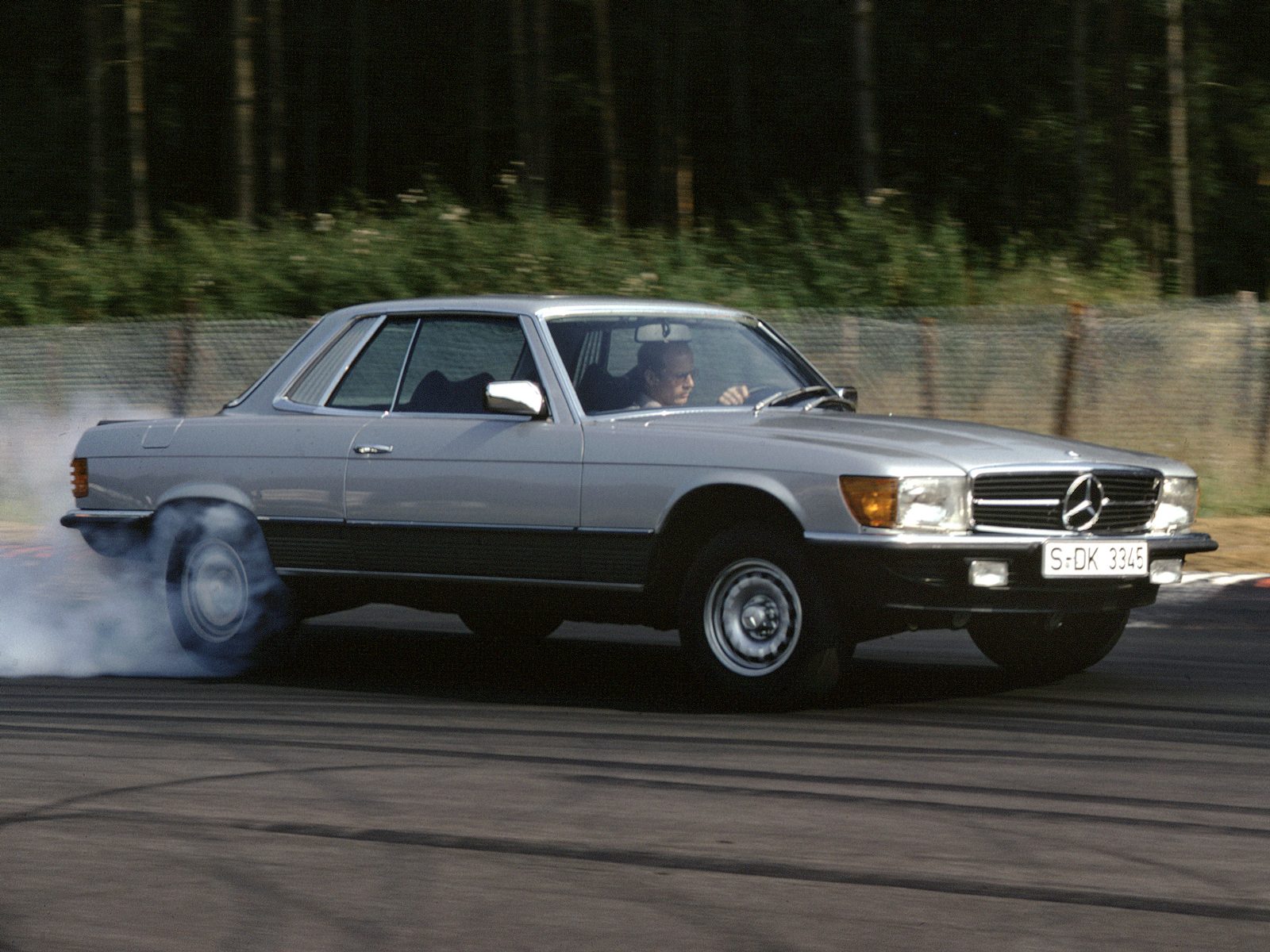 mercedes-benz_450_slc_5.0_2.jpg