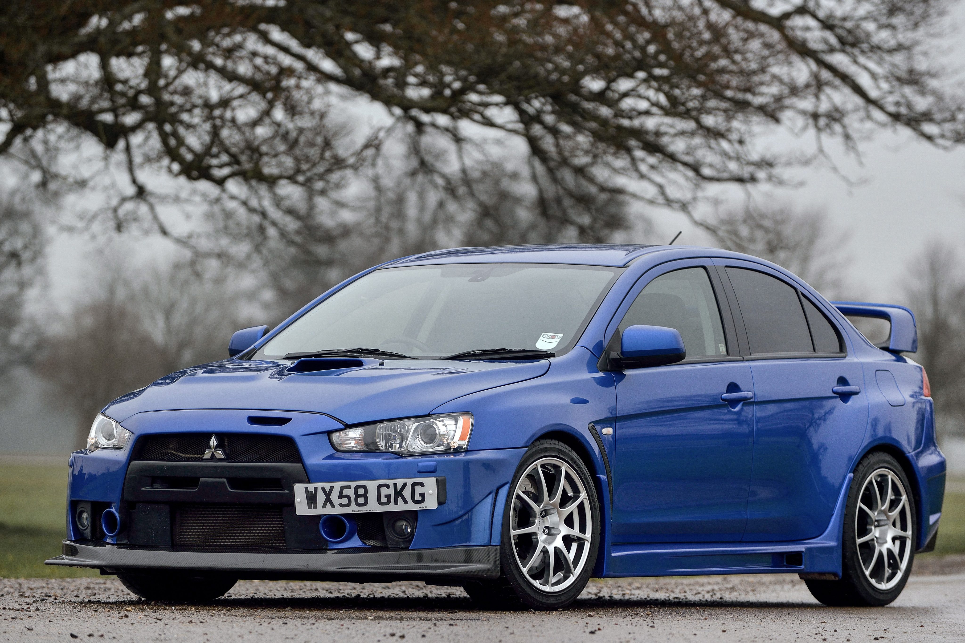 mitsubishi_lancer_evolution_x_fq-400_7.jpeg