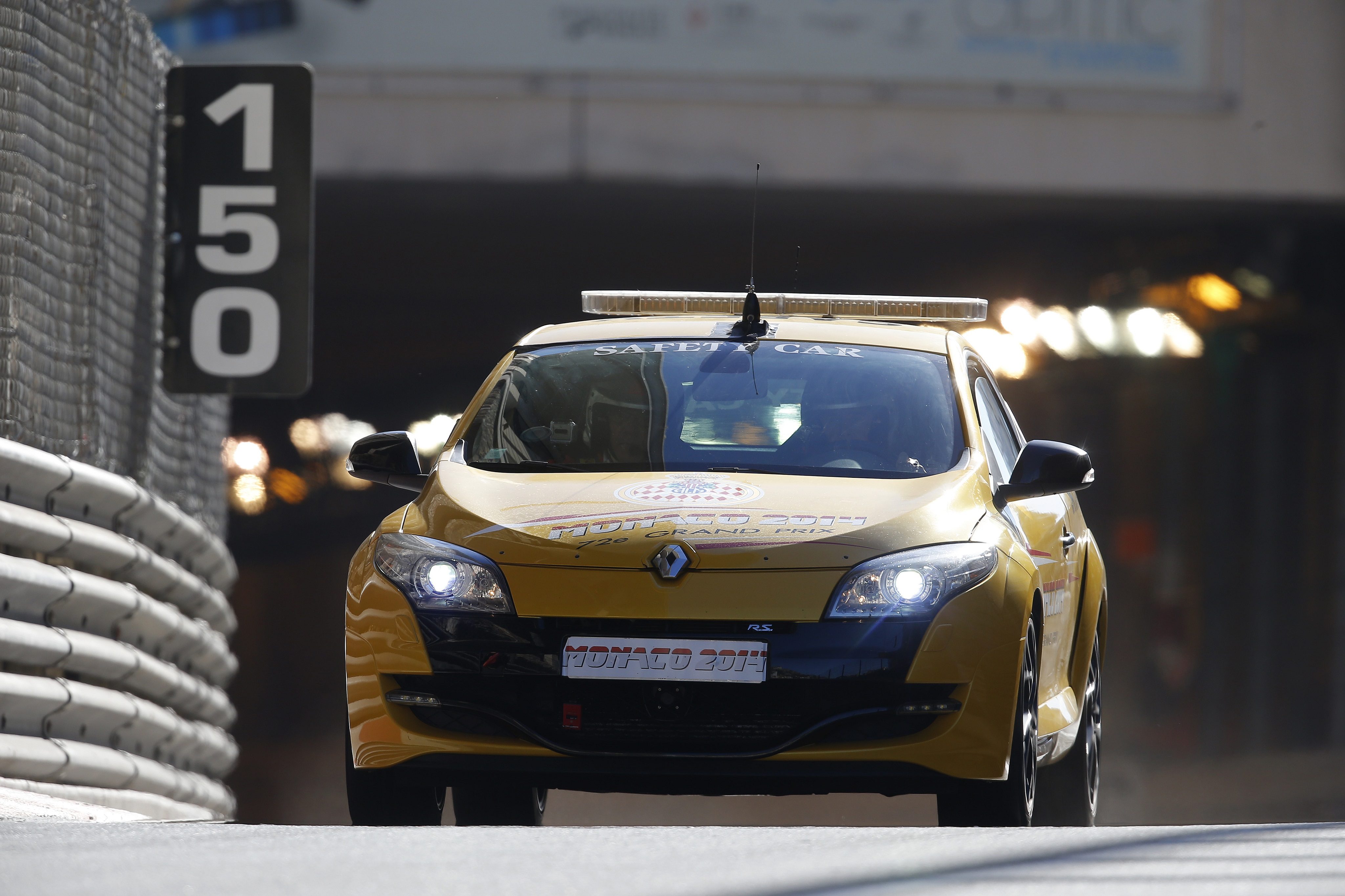 renault_megane_r.s._250_f1_safety_car.jpeg