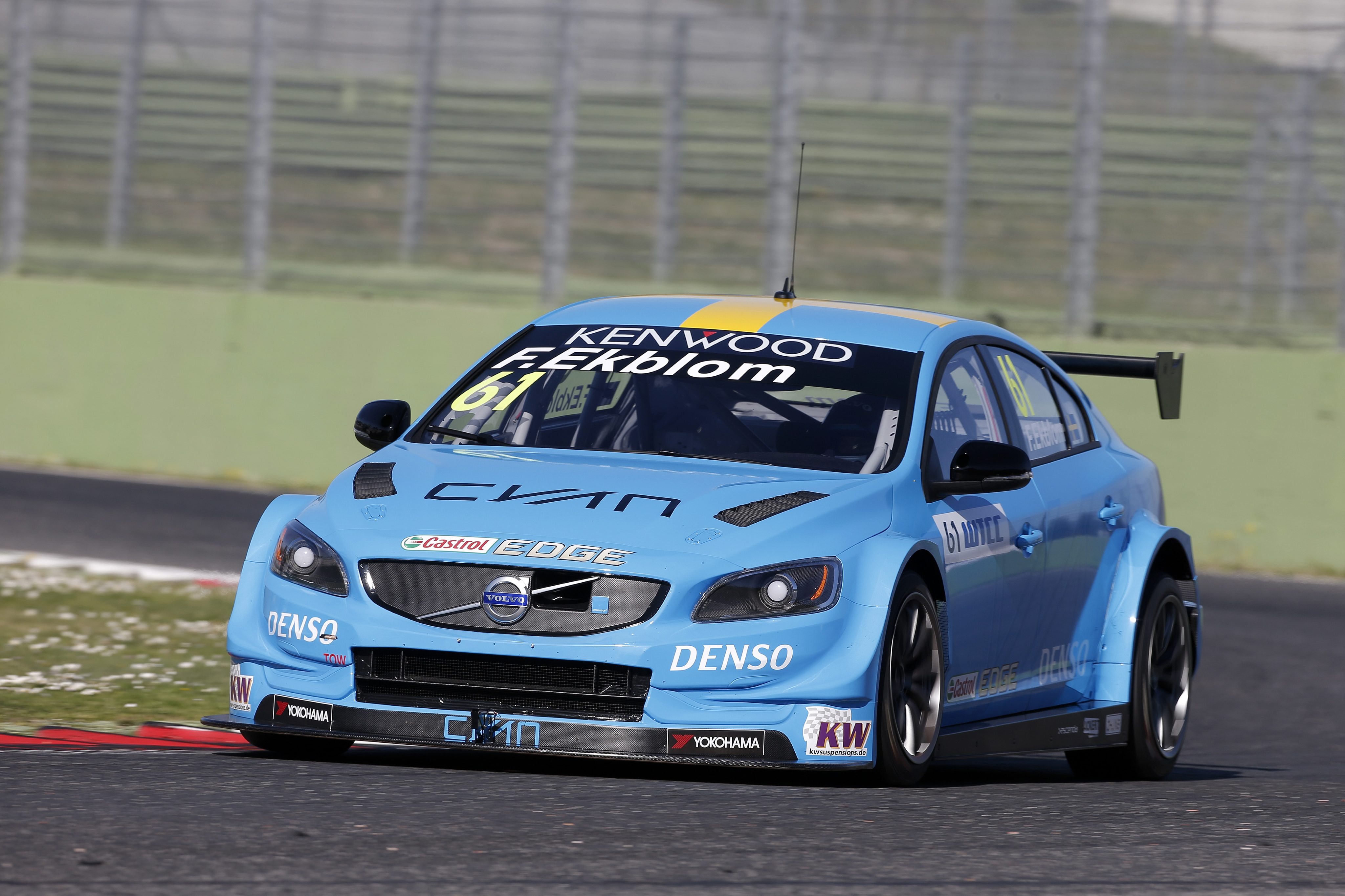 volvo_s60_polestar_tc1_wtcc_24.jpeg