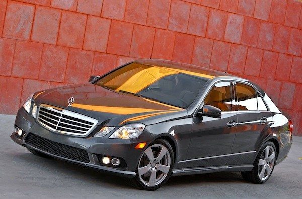 Mercedes-E-Class-Hong-Kong-China-May-2012.jpg