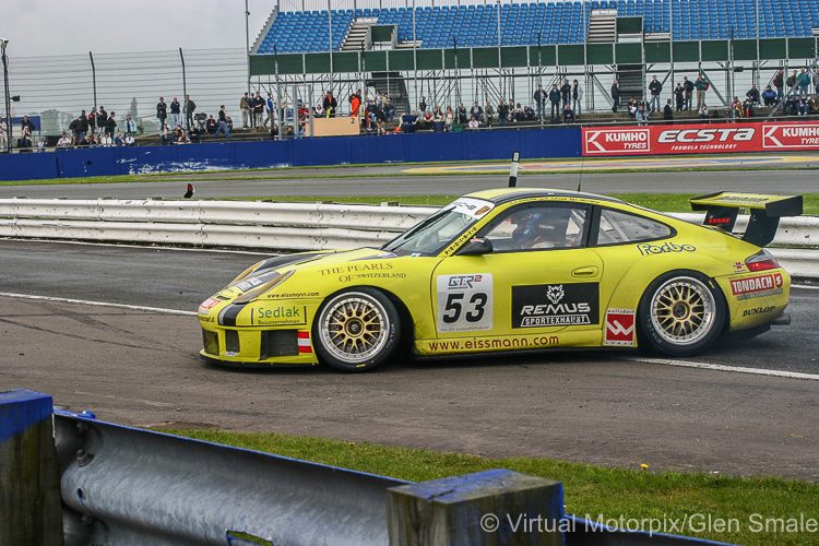 s_Porsche-996-Silverstone-FIA-GT-2006_9270-gs.jpg