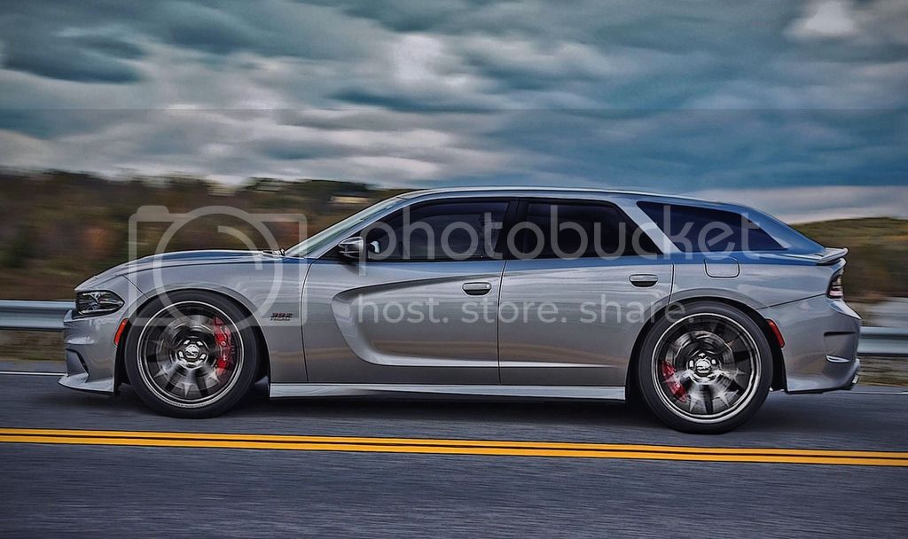 2015-dodge-charger-srt-392-driver-profile-in-motion%20copy_zpsglsozmbs.jpg