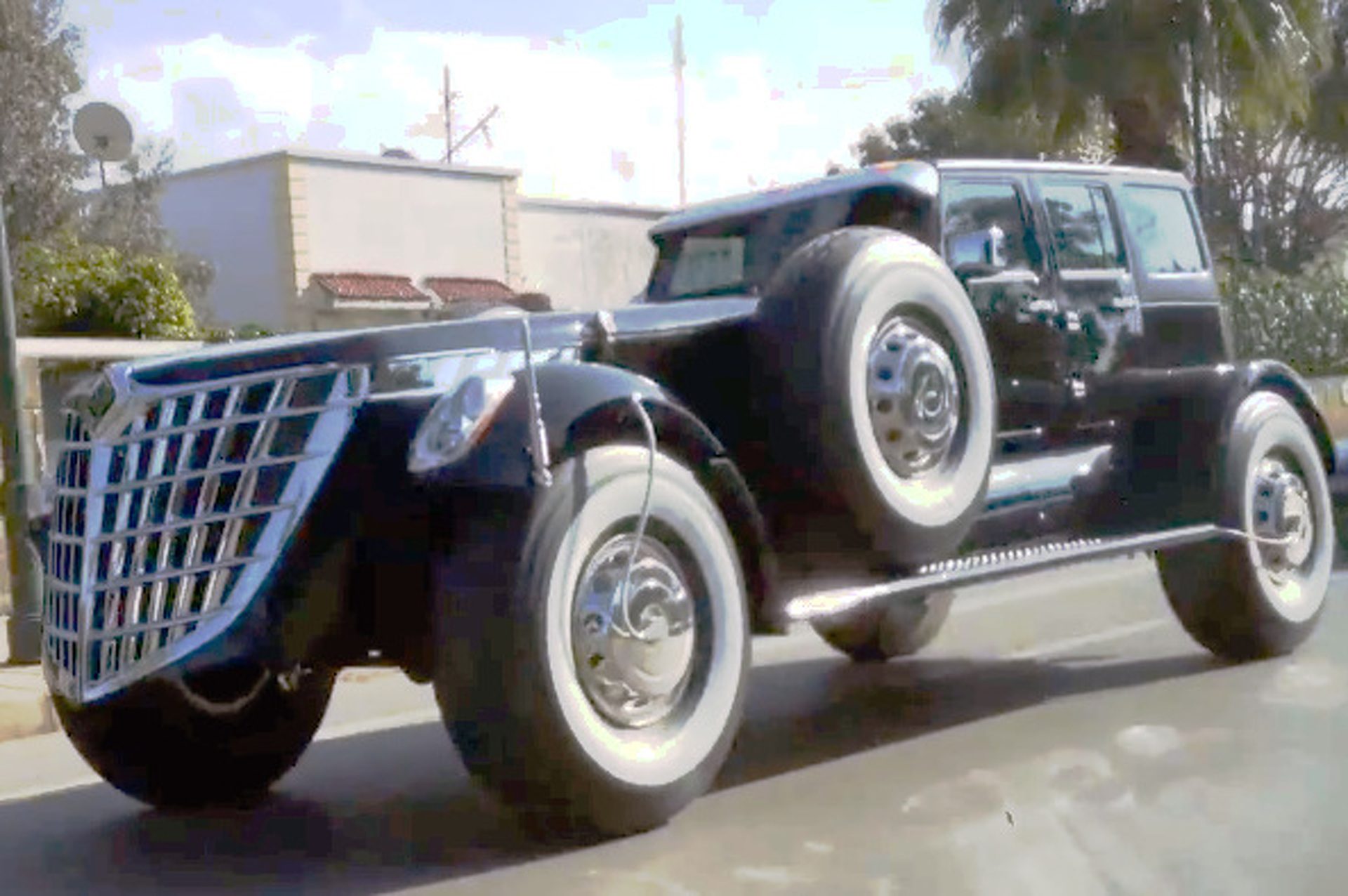 video-custom-jeep-is-downright-confusing.jpg