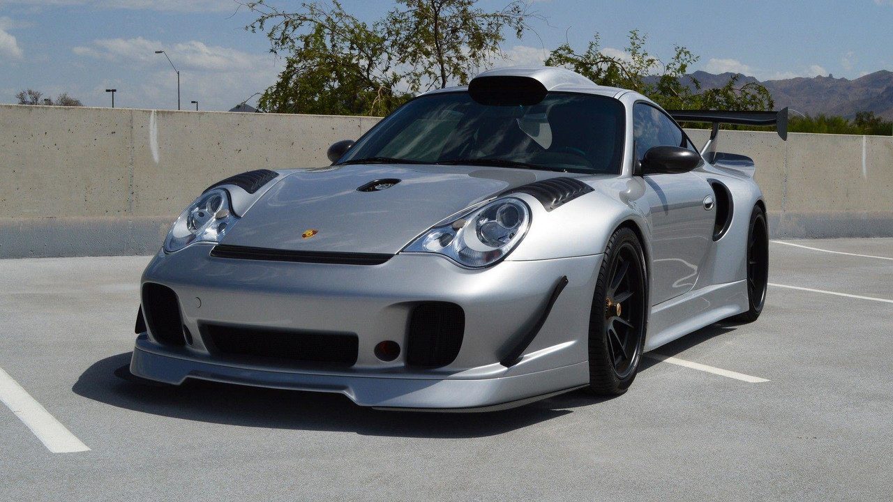 2002-porsche-911-gt2-custom.jpg