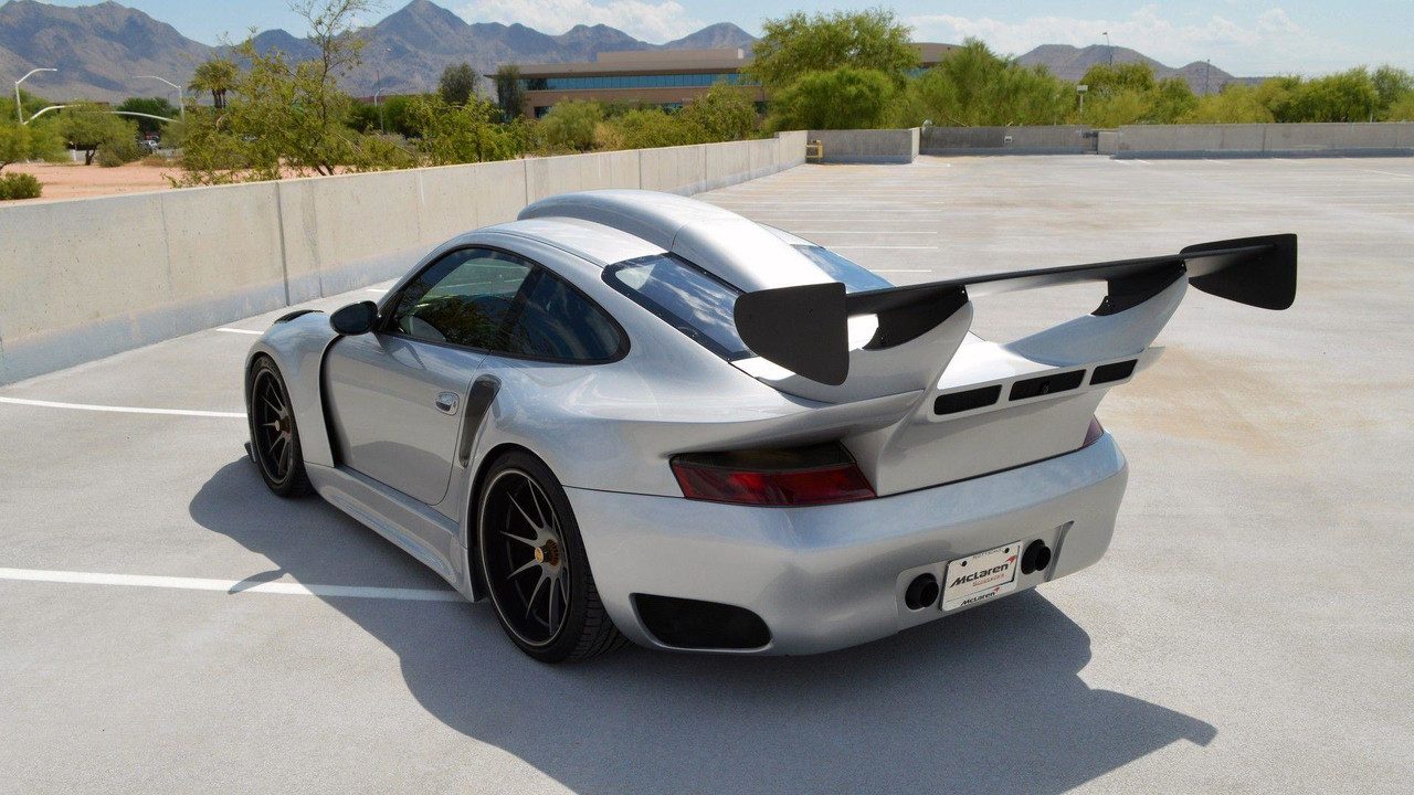 2002-porsche-911-gt2-custom.jpg