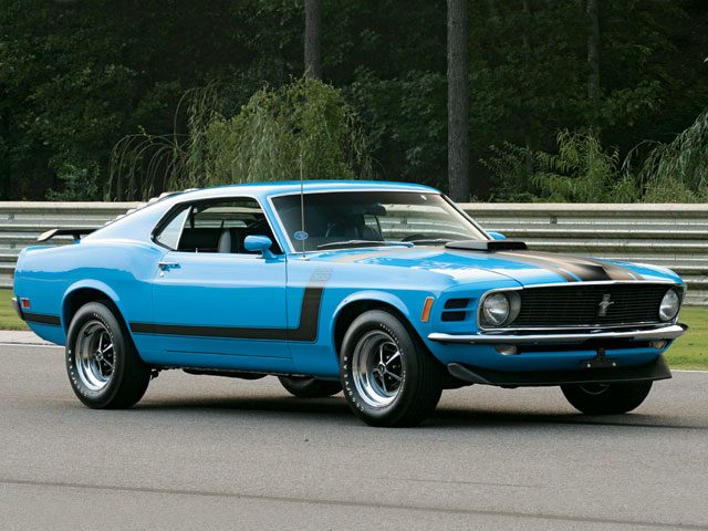 mump_0708_01_z+1970_ford_mustang_boss_302+side.jpg