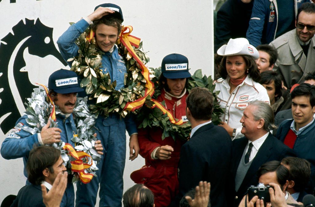1974_spanish_grand_prix_podium_by_f1_history_d5pfio5-fullview.jpg