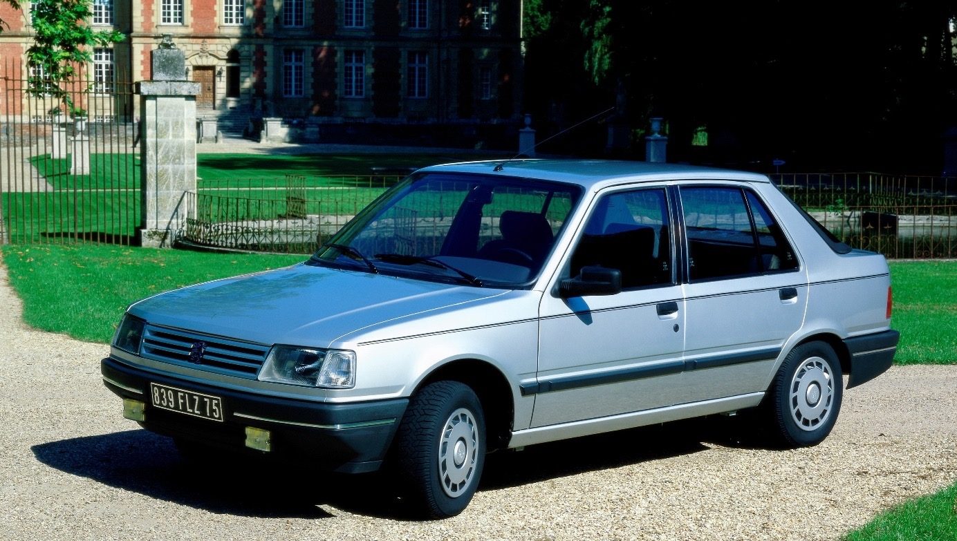 S0-peugeot-309-gti-130-ch-1987-1993-oubliee-mais-redoutable-des-7-000-eur-686872.jpg