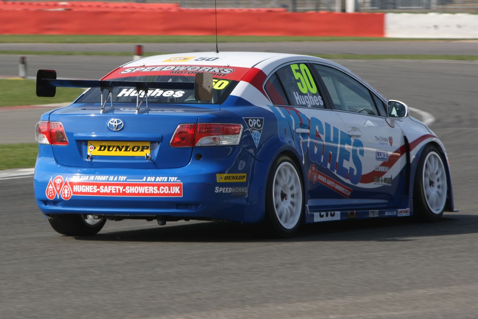 7900e605-toyota-avensis-btcc-2.jpg