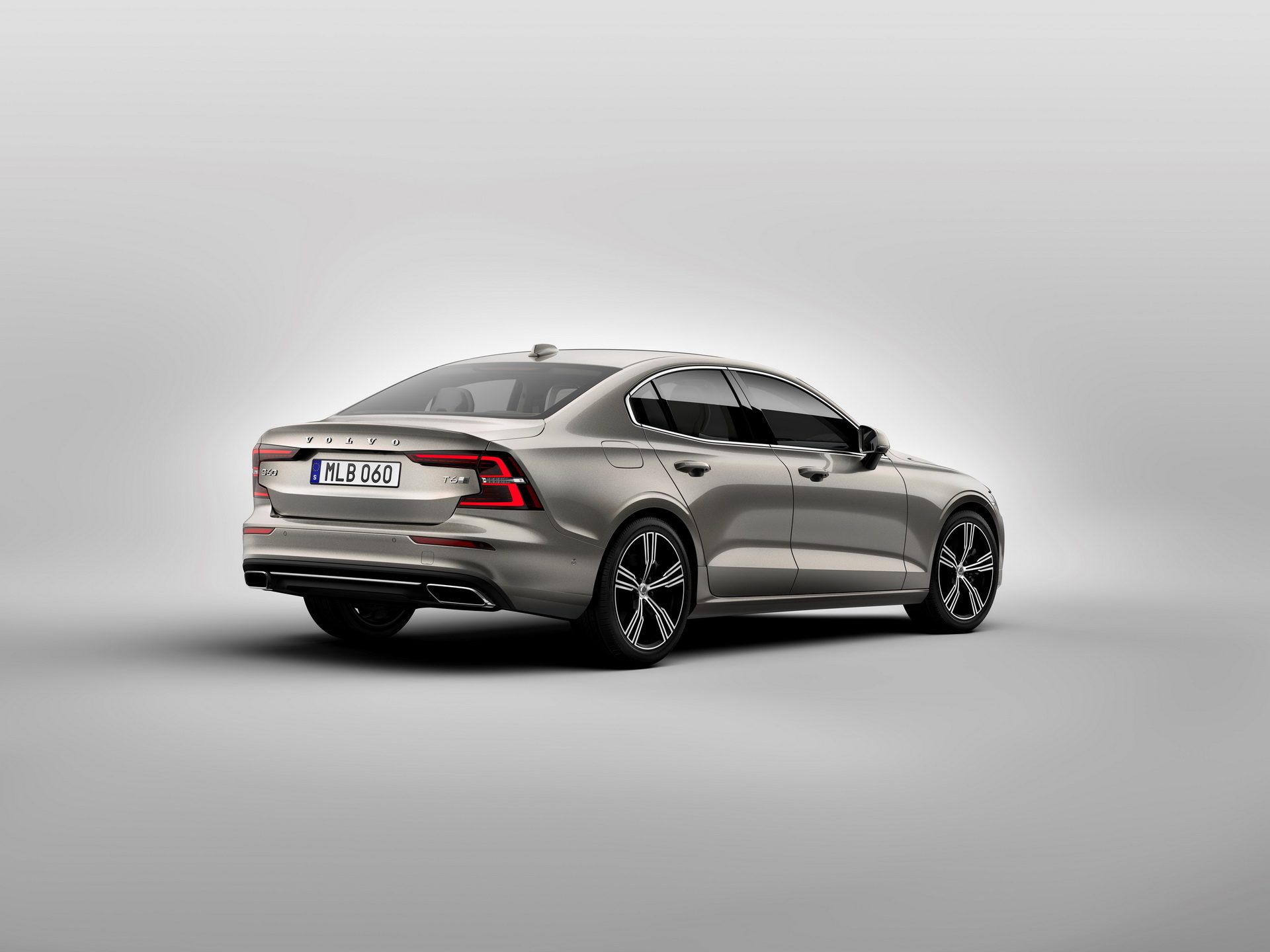1bba84d7-2019-volvo-s60-unveiled-2.jpg