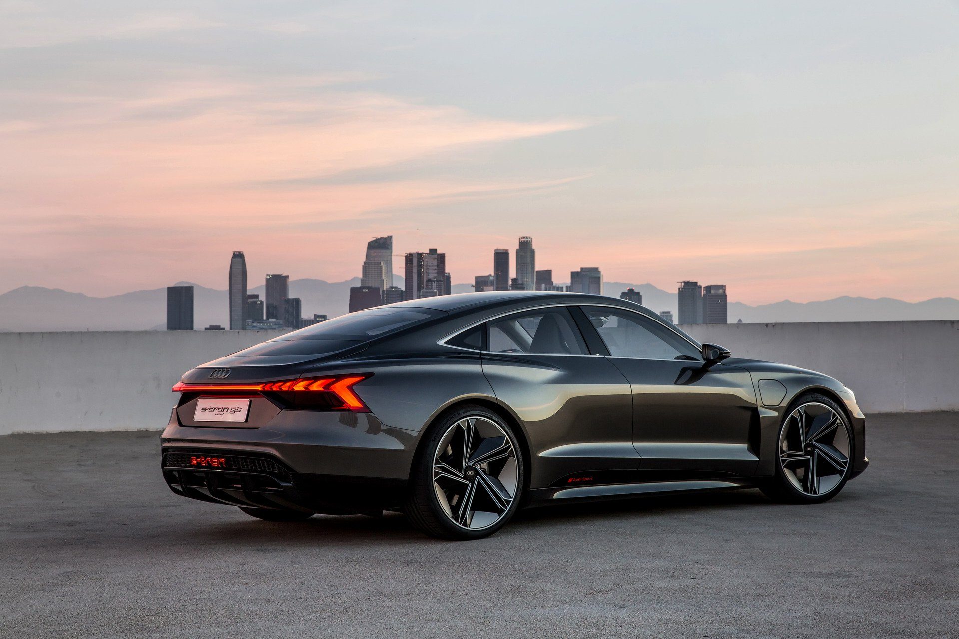 1016f94f-audi-e-tron-gt-concept-4.jpg