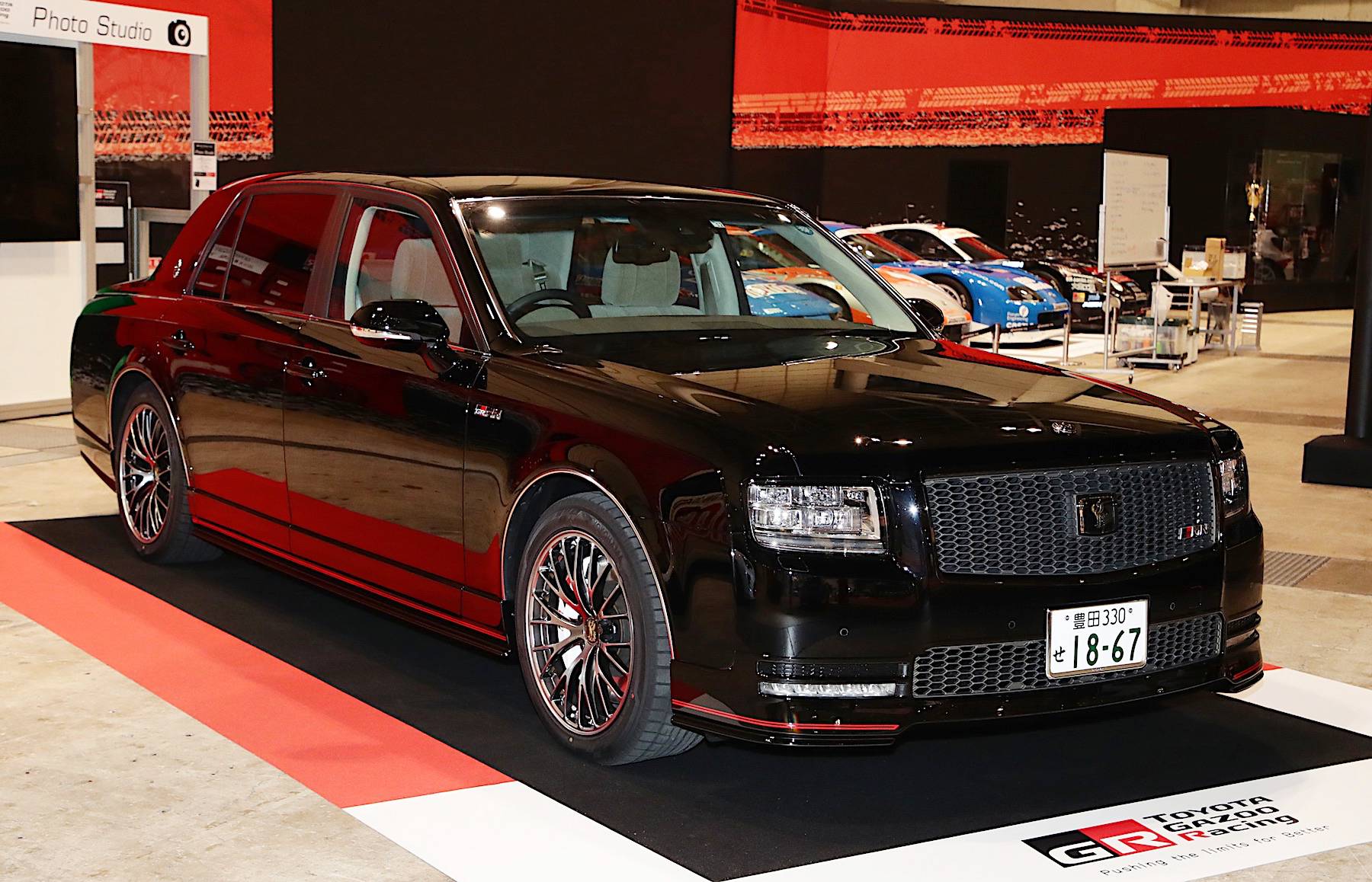 4d995f2a-toyota-century-grmn-in-black-4.jpg