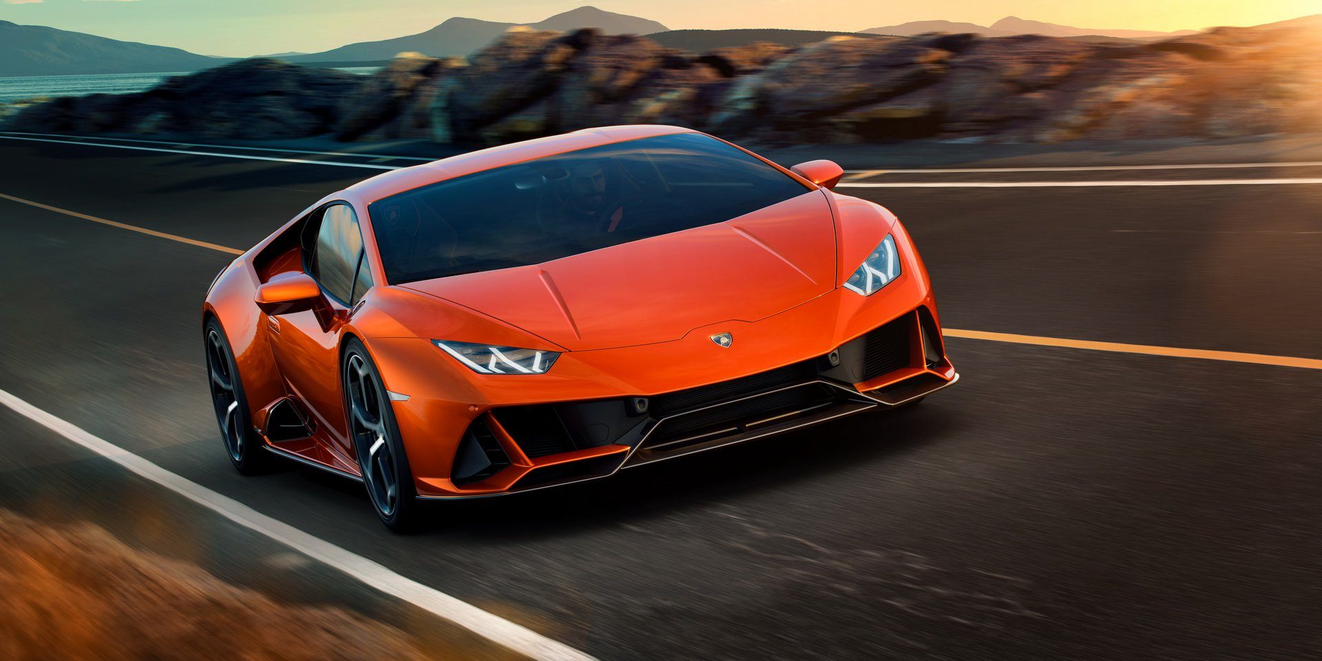 7e6f9f11-2020-lamborghini-huracan-evo-unveiled-4.jpg