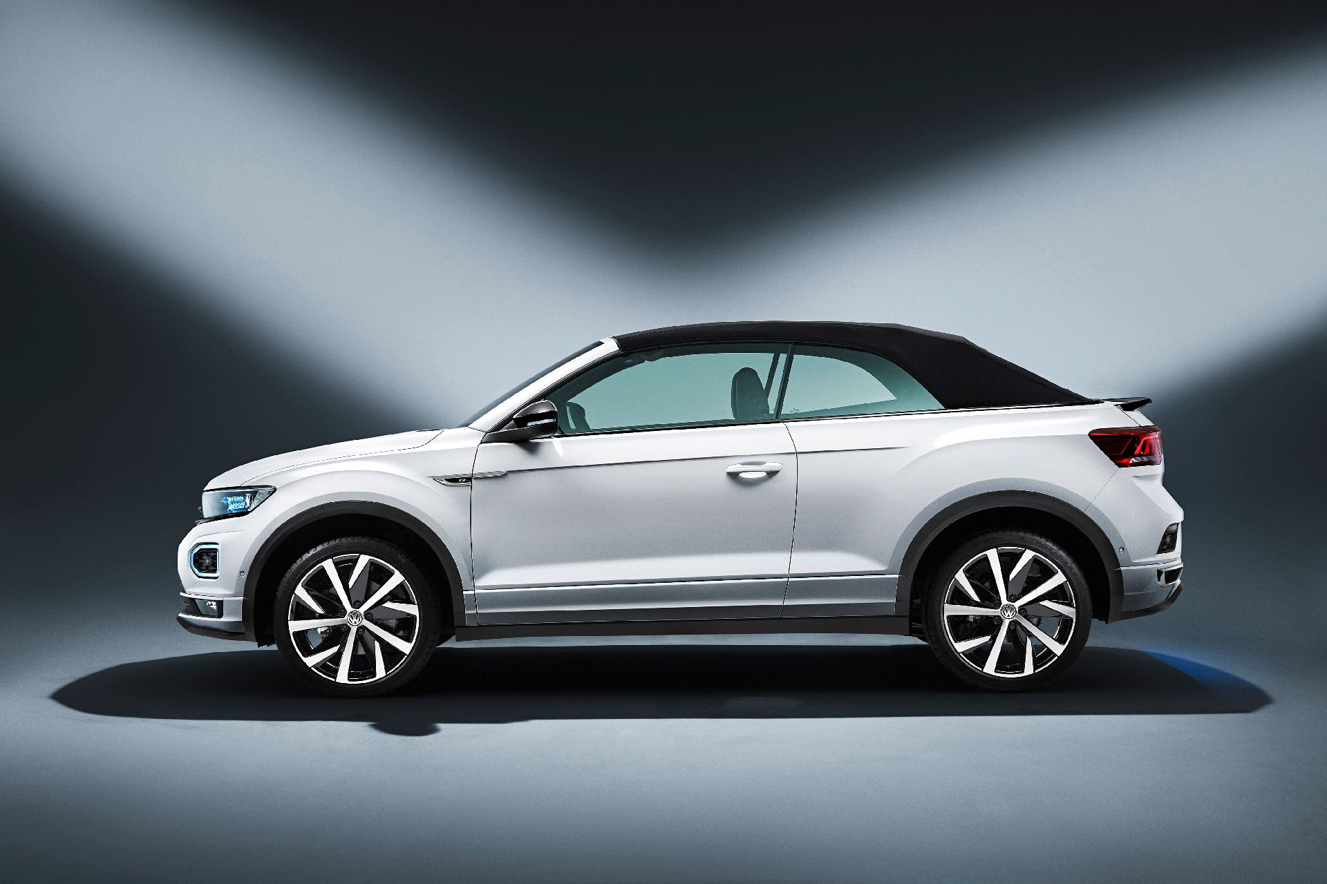 006c9e21-vw-t-roc-cabriolet-19.jpg