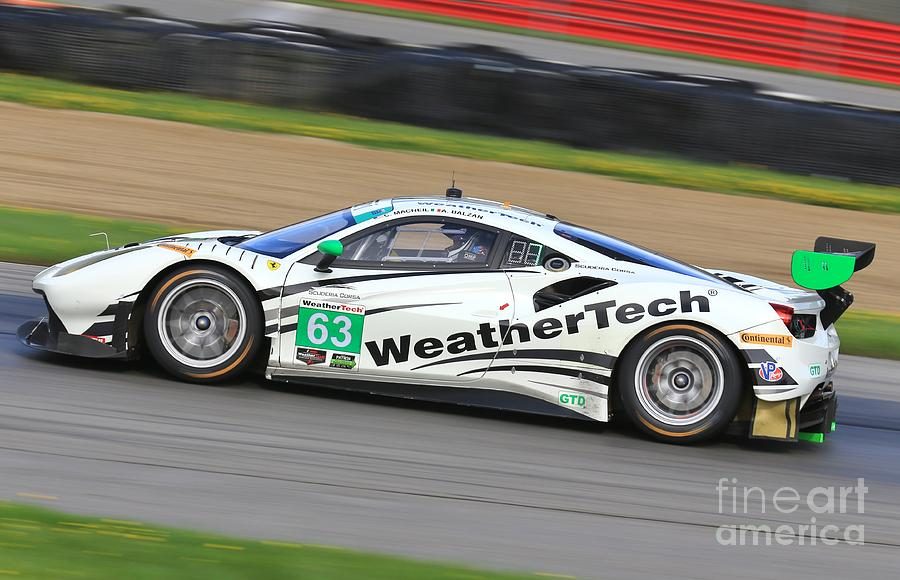 weather-tech-ferrari-488-gt3-douglas-sacha.jpg