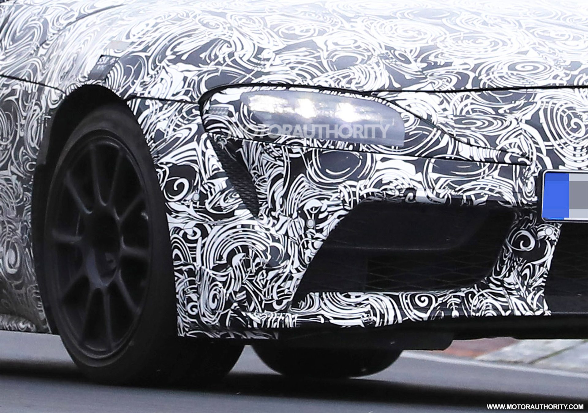 2019-toyota-supra-spy-shots--image-via-s-baldauf-sb-medien_100649549_h.jpg