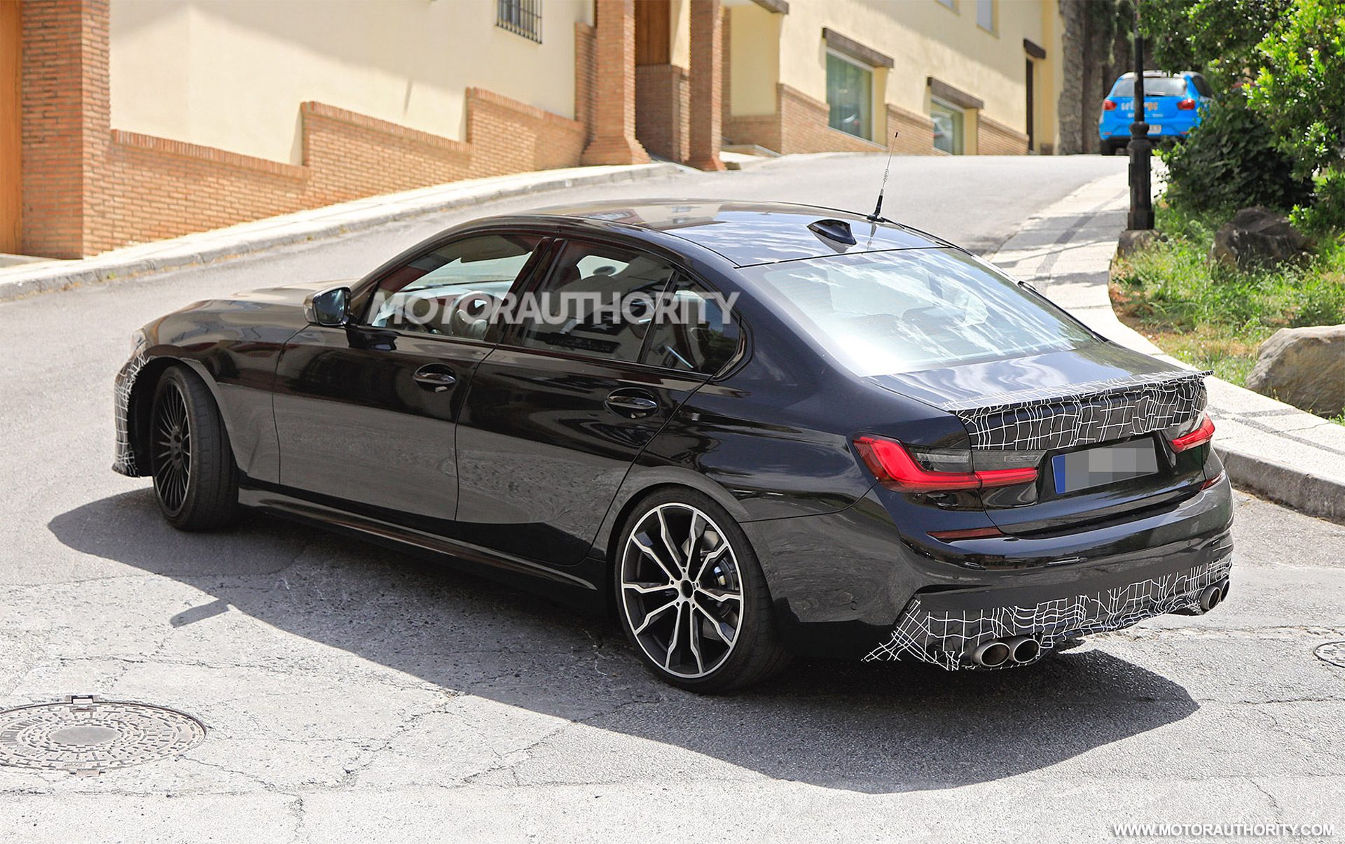 2020-bmw-alpina-b3-biturbo-spy-shots--image-via-s-baldauf-sb-medien_100710781_h.jpg