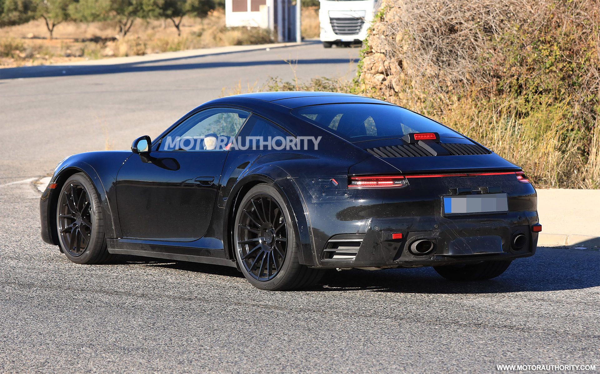 2020-porsche-911-turbo-test-mule-spy-shots--image-via-s-baldauf-sb-medien_100633988_h.jpg