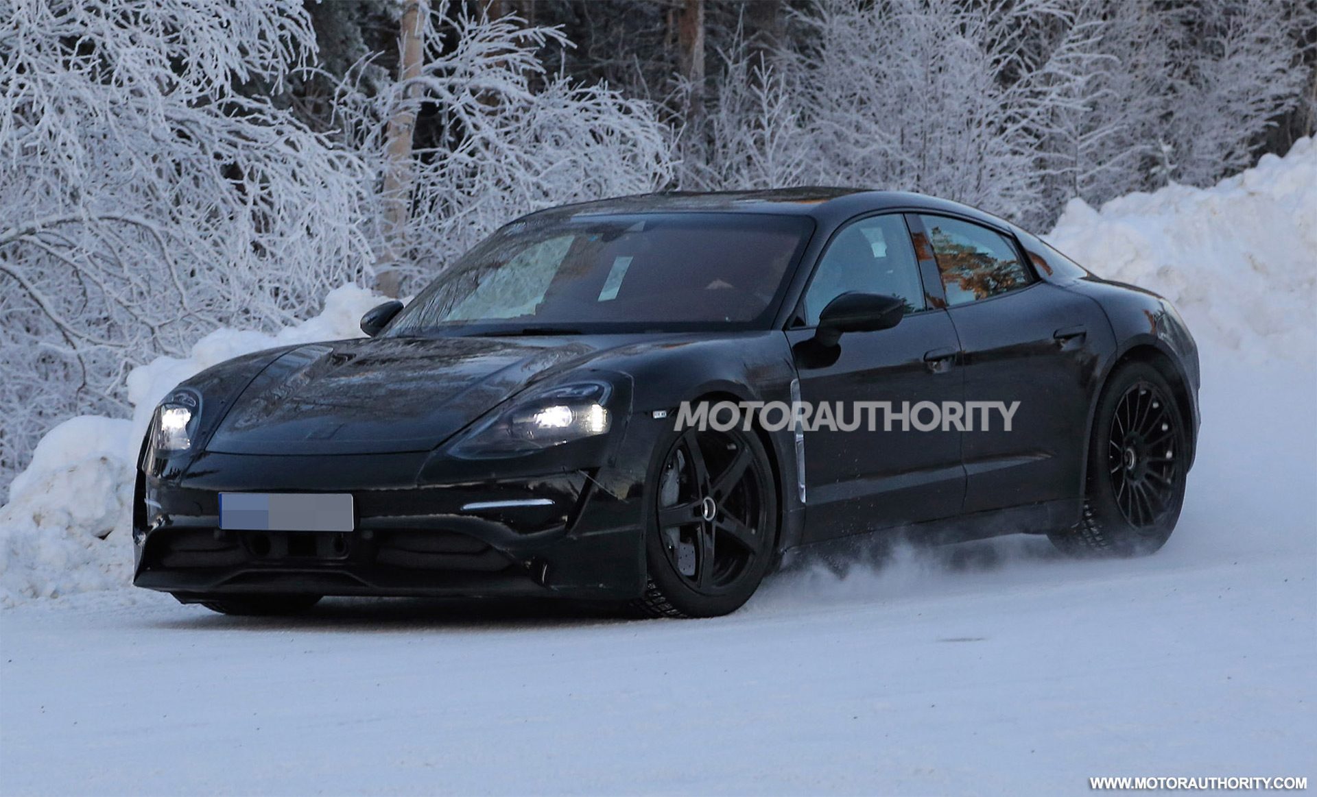 2020-porsche-mission-e-electric-sedan-spy-shots--image-via-s-baldauf-sb-medien_100635814_h.jpg