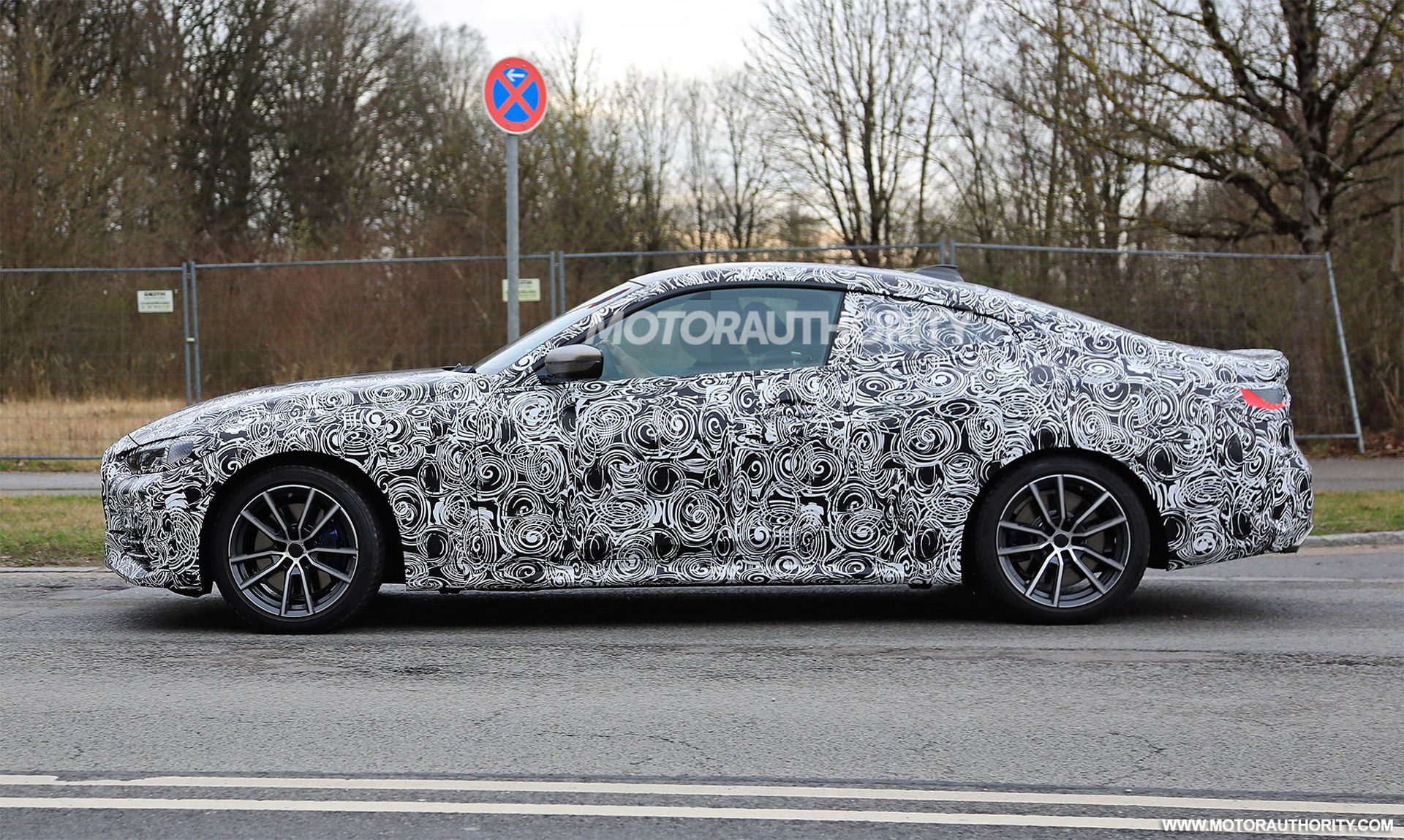 2021-bmw-4-series--photo-credits-baldauf-sb-medien_100740338_h.jpg