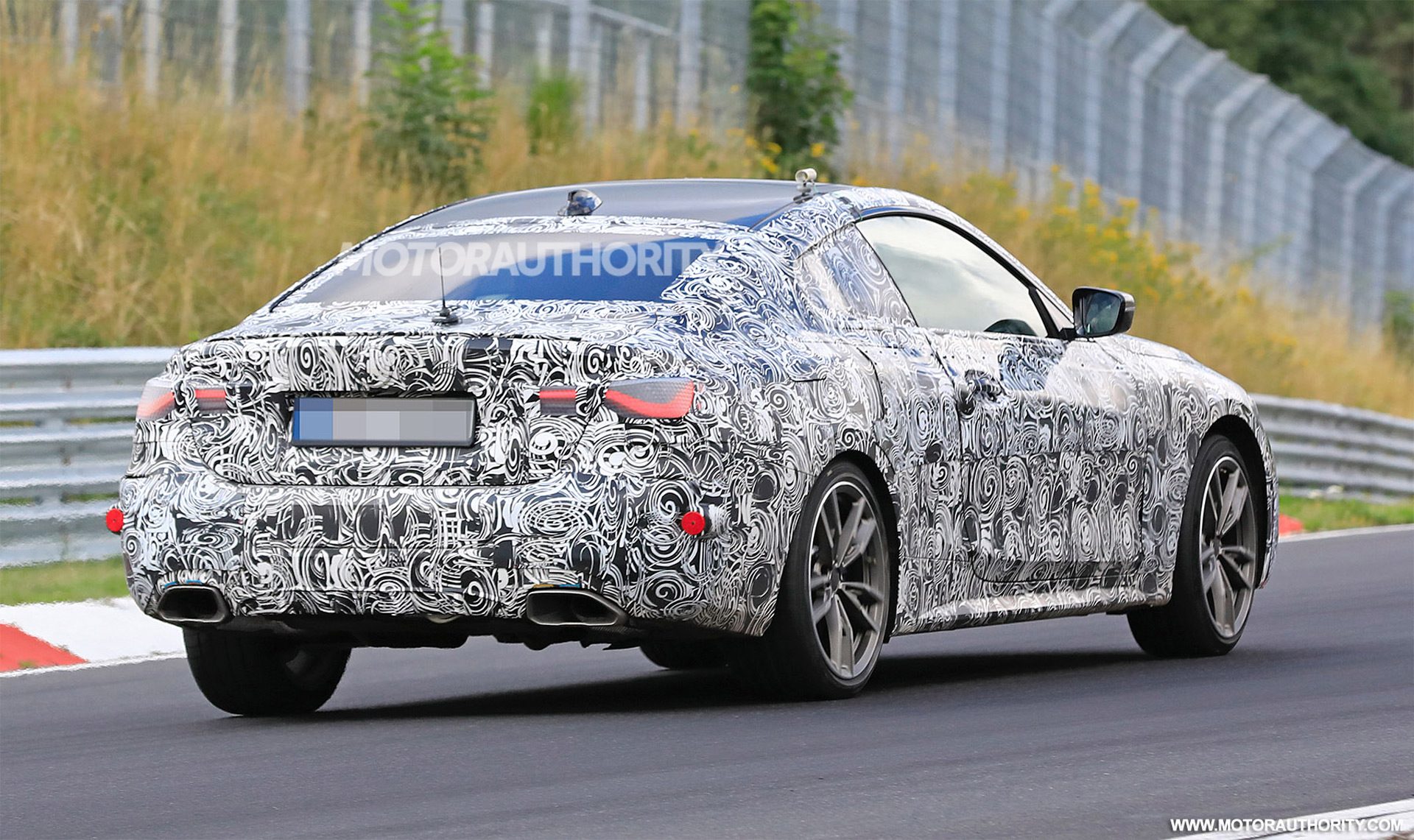 2021-bmw-4-series-spy-shots--image-via-s-baldauf-sb-medien_100711518_h.jpg