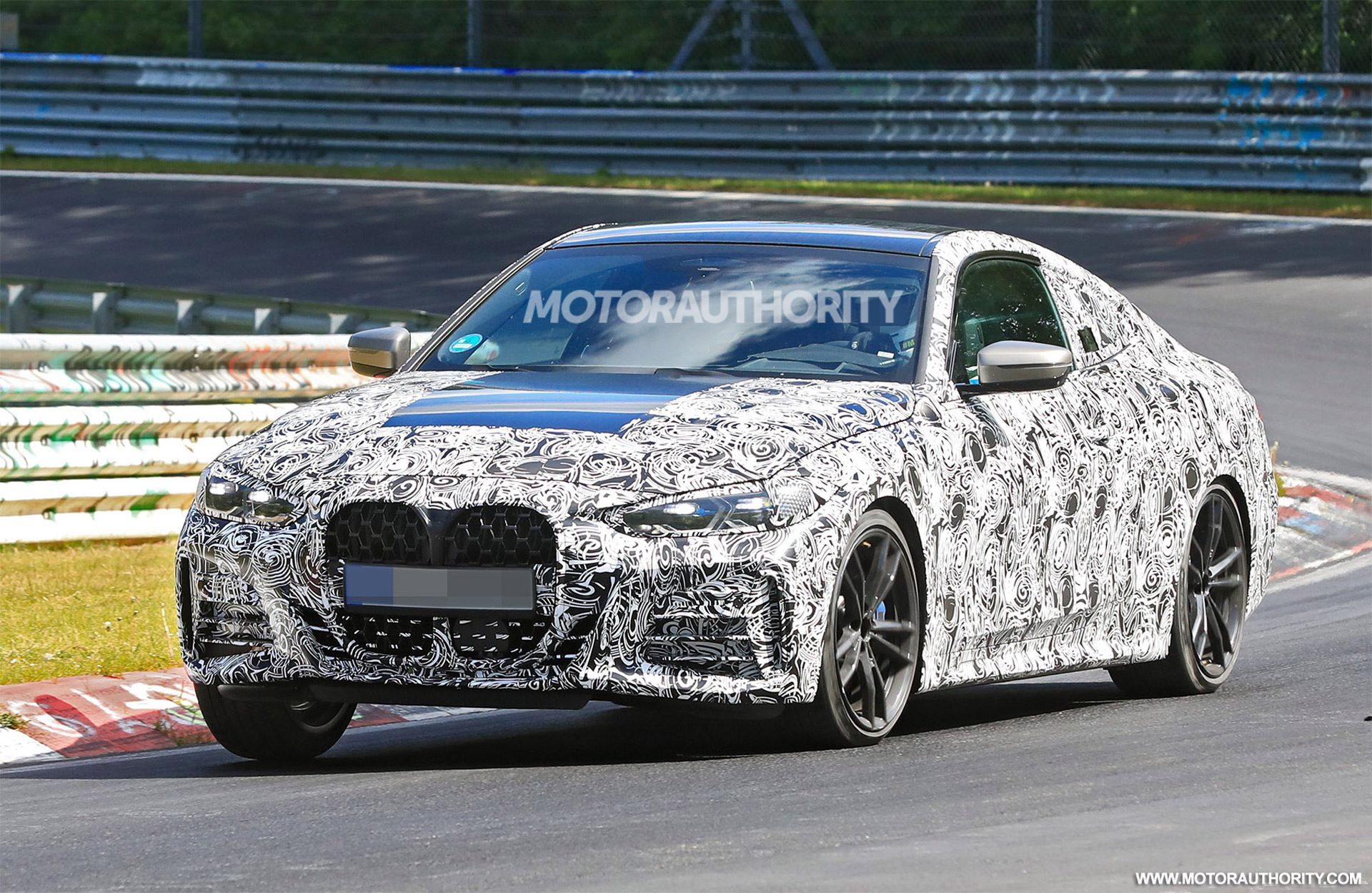 2021-bmw-4-series-spy-shots--photo-credits-baldauf-sb-medien_100746499_h.jpg