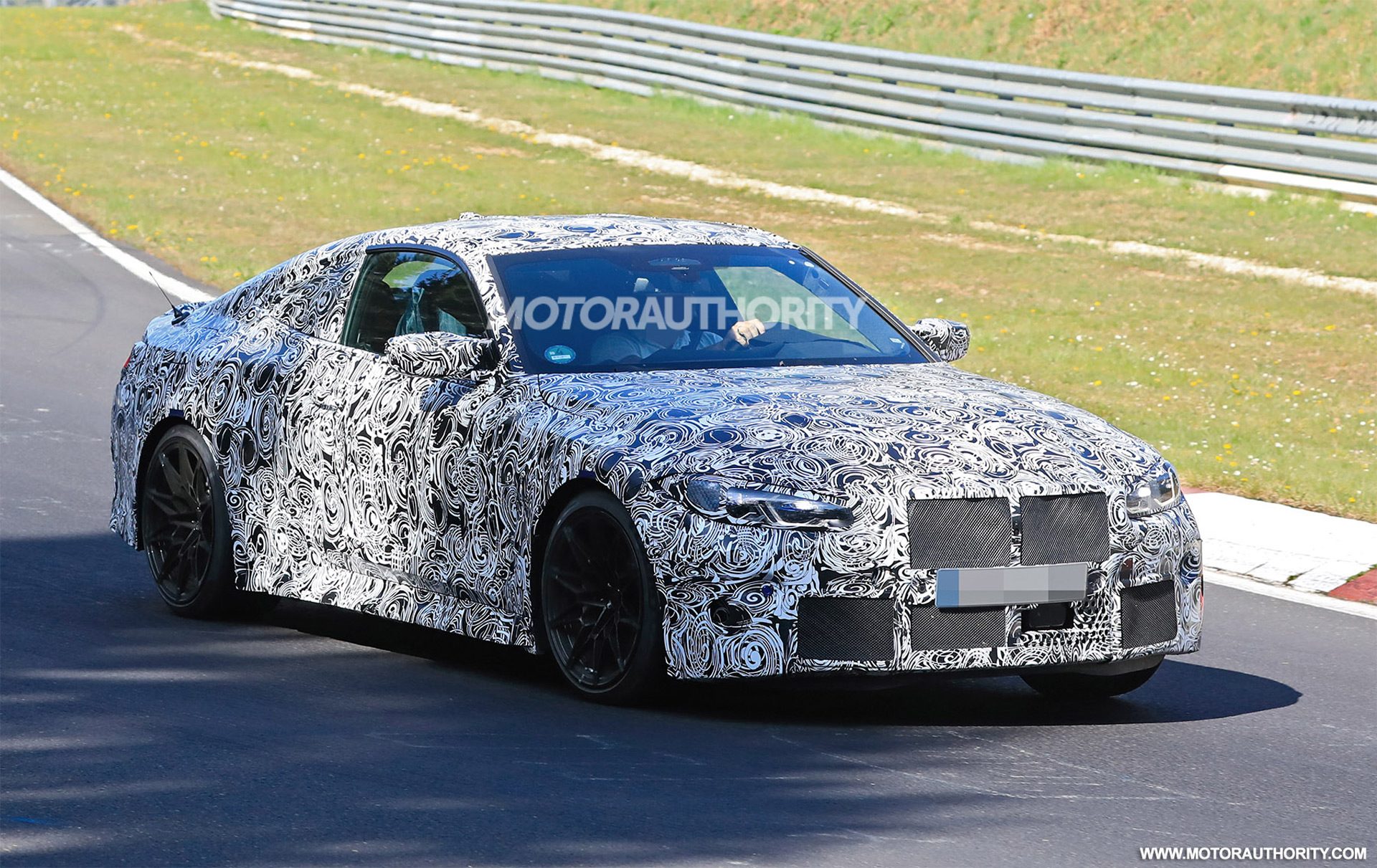 2021-bmw-m4-spy-shots--photo-credit-s-baldauf-sb-medien_100743922_h.jpg