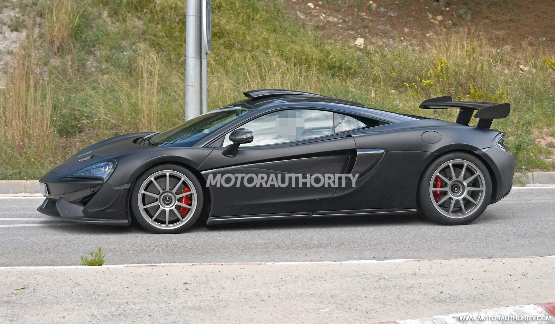 2021-mclaren-620r-spy-shots--photo-credit-s-baldauf-sb-medien_100720017_h.jpg