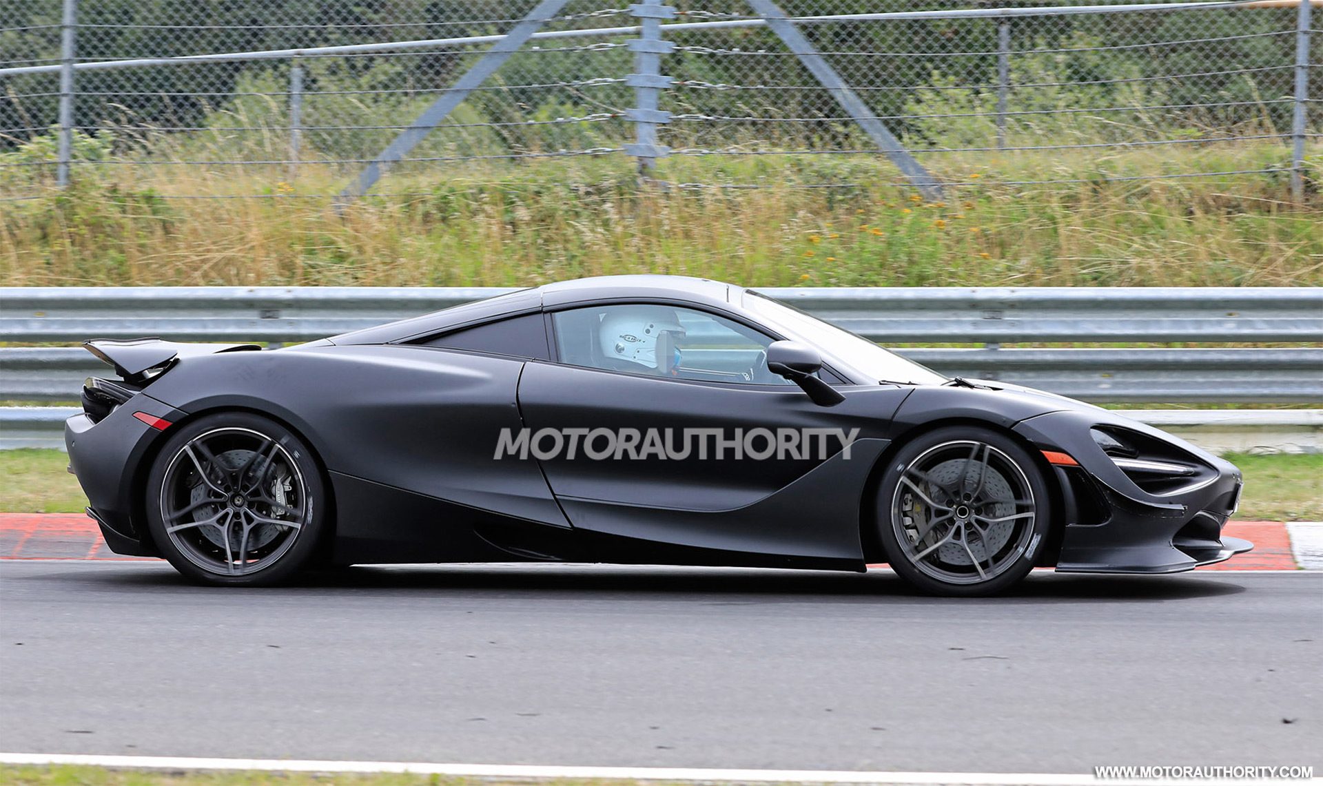 2021-mclaren-750lt-test-mule-spy-shots--photo-credit-s-baldauf-sb-medien_100713961_h.jpg