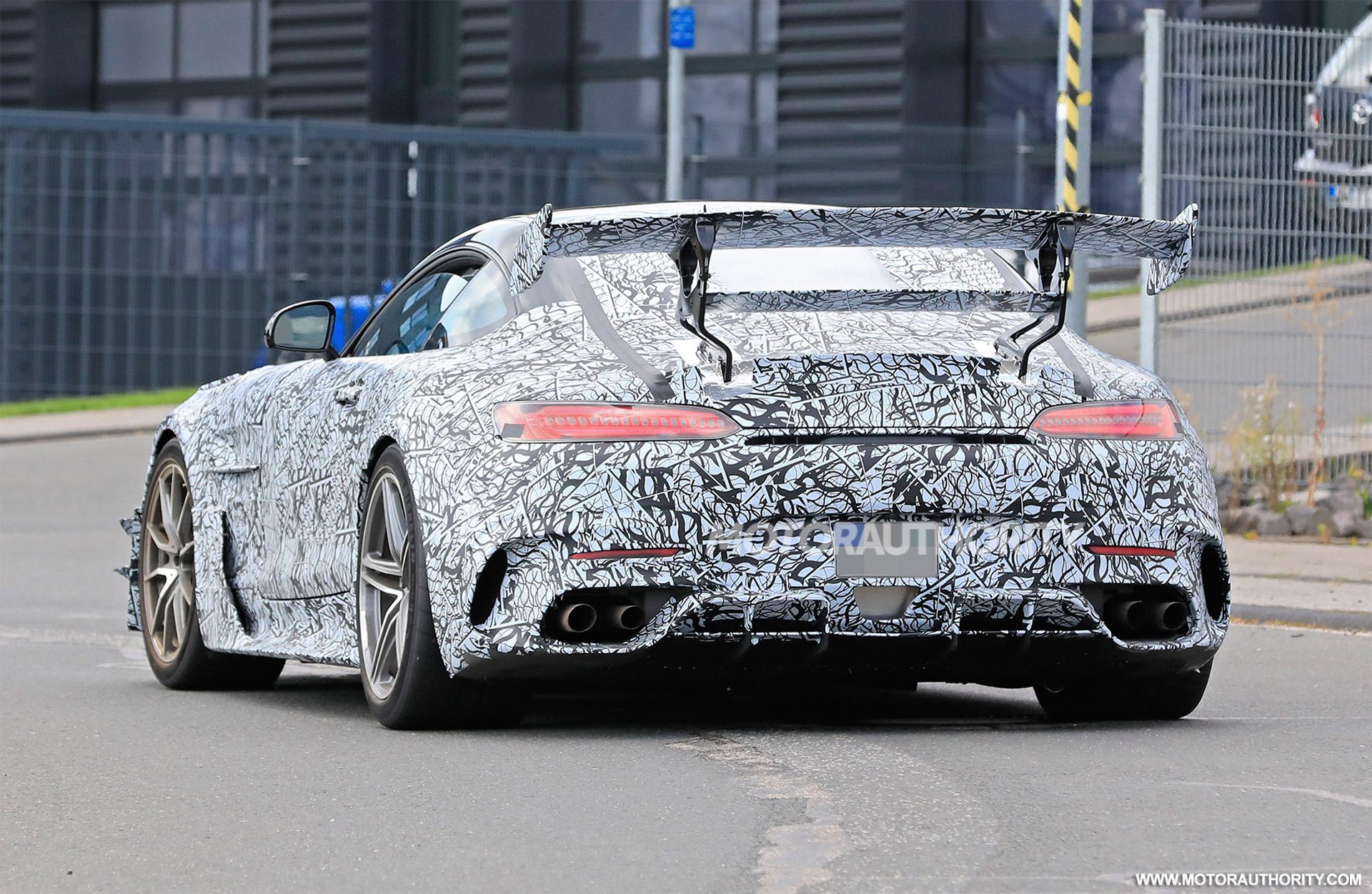 2021-mercedes-amg-gt-black-series--photo-credit-s-baldauf-sb-medien_100716313_h.jpg