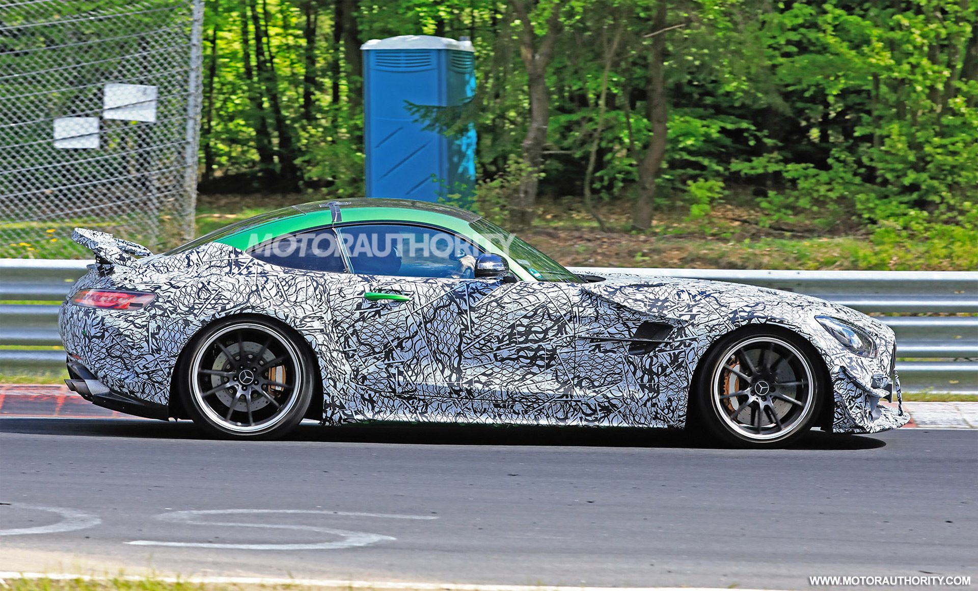 2021-mercedes-amg-gt-r-evo-spy-shots--image-via-s-baldauf-sb-medien_100704495_h.jpg