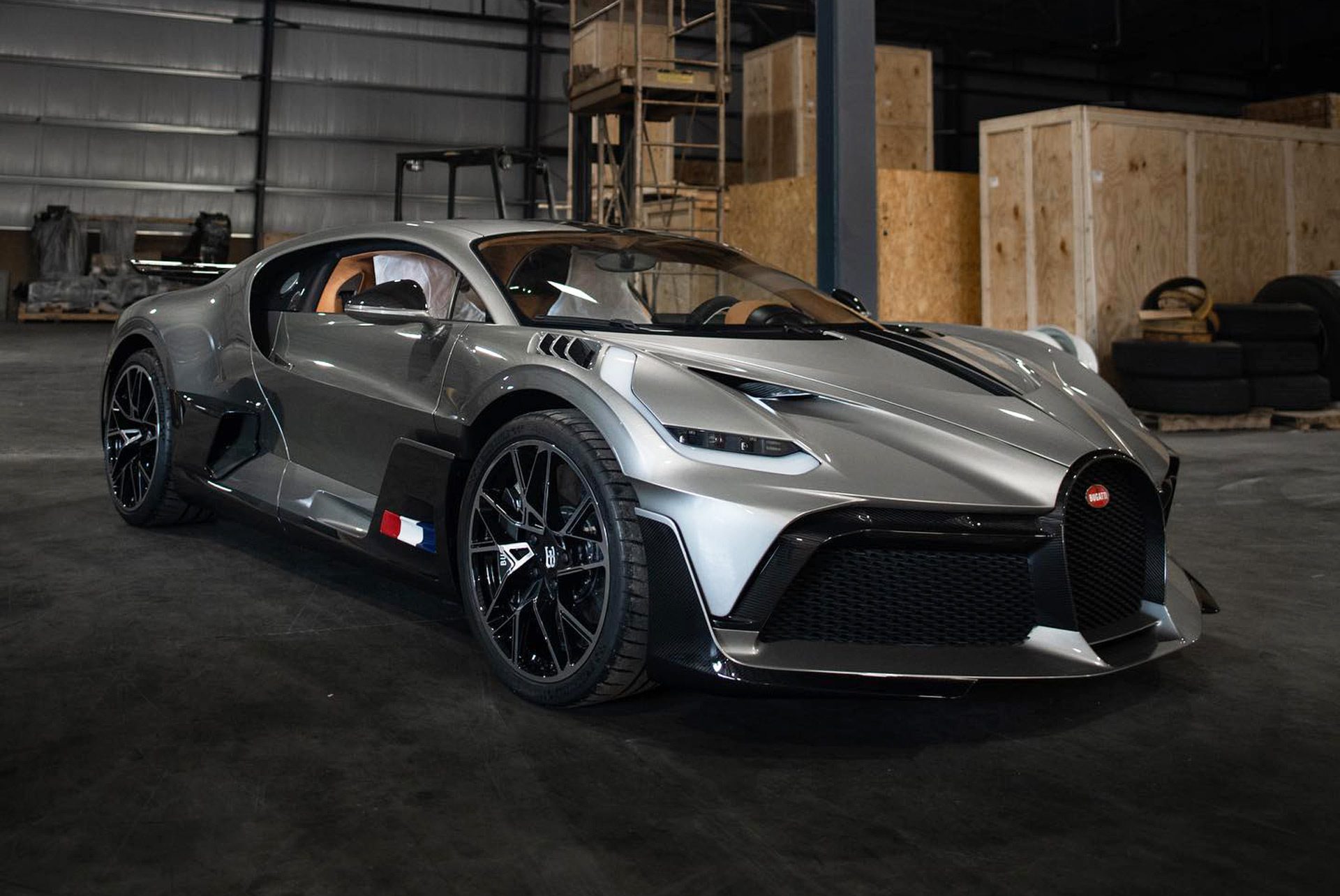 first-bugatti-divo-in-united-states--photo-credit-miller-motorcars_100755916_h.jpg