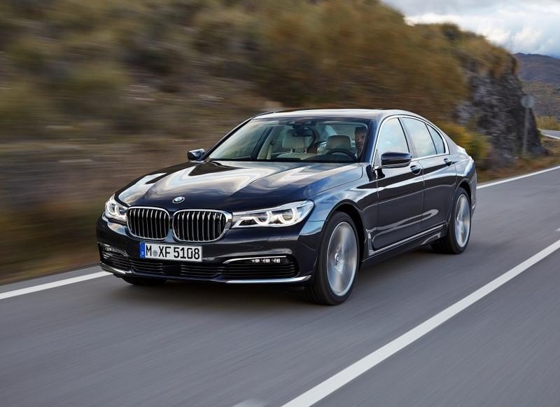 bmw-7-serija_2015_Sedans_151027105035_2.jpg