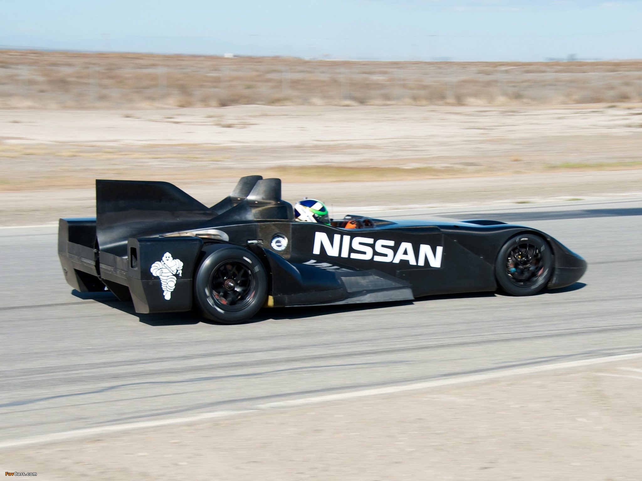 wallpapers_nissan_concepts_2012_4.jpg