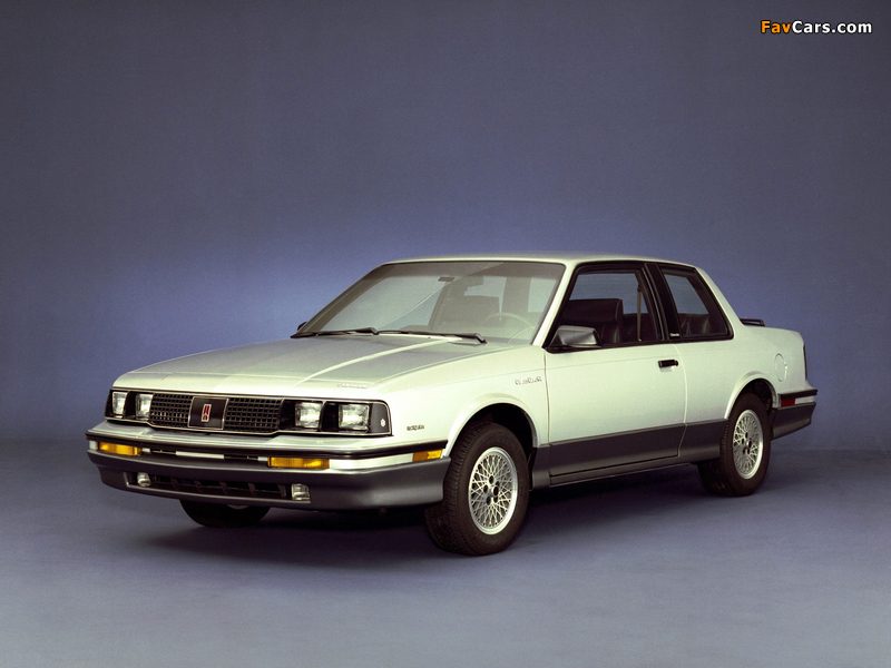 images_oldsmobile_cutlass_1985_2_800x600.jpg