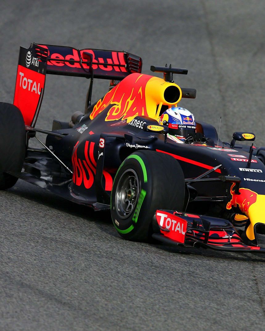 daniel-ricciardo-red-bull-racing-rb12