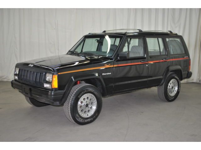 1991-jeep-cherokee-sport-4x4-one-owner-only-89k-for-sale-2016-04-26-1.jpg