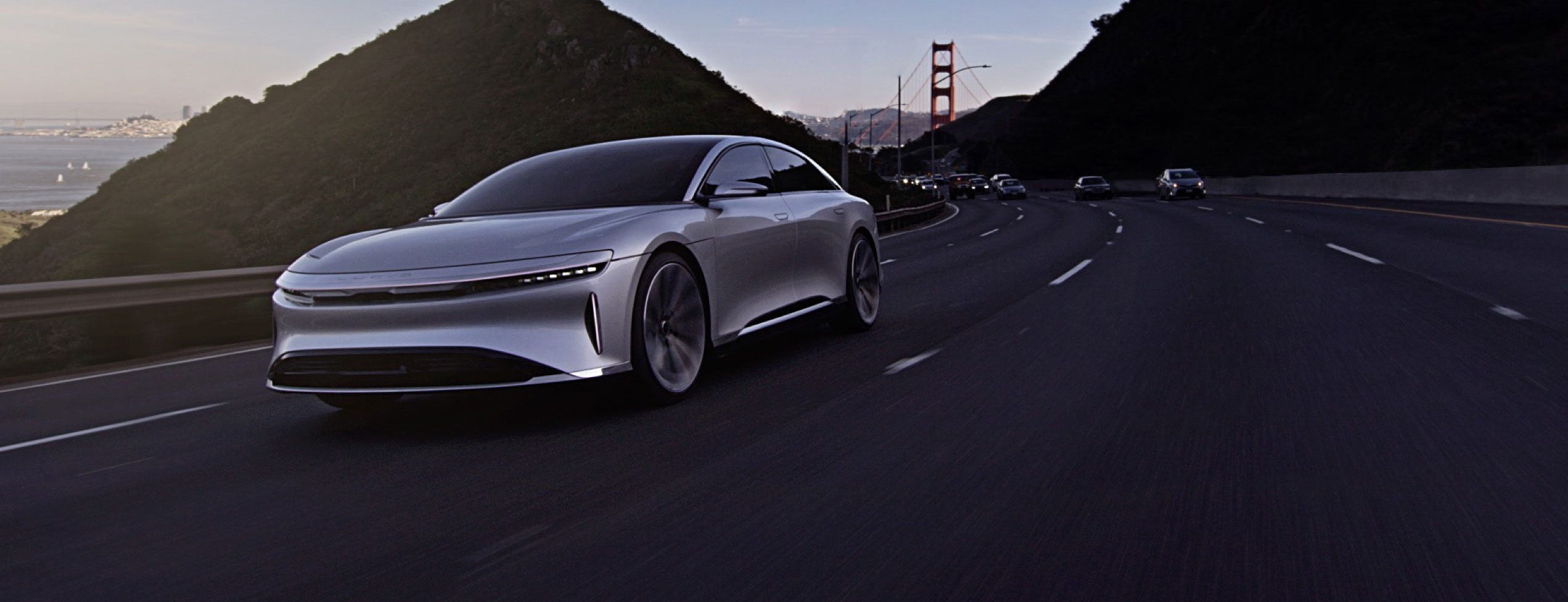 lucid-air-golden-gate-2543x977.jpg