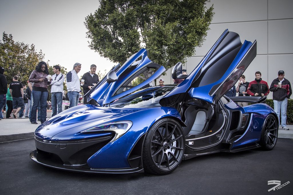 photo_2502_genesis_blue_mclaren_p1_114591_original.jpg