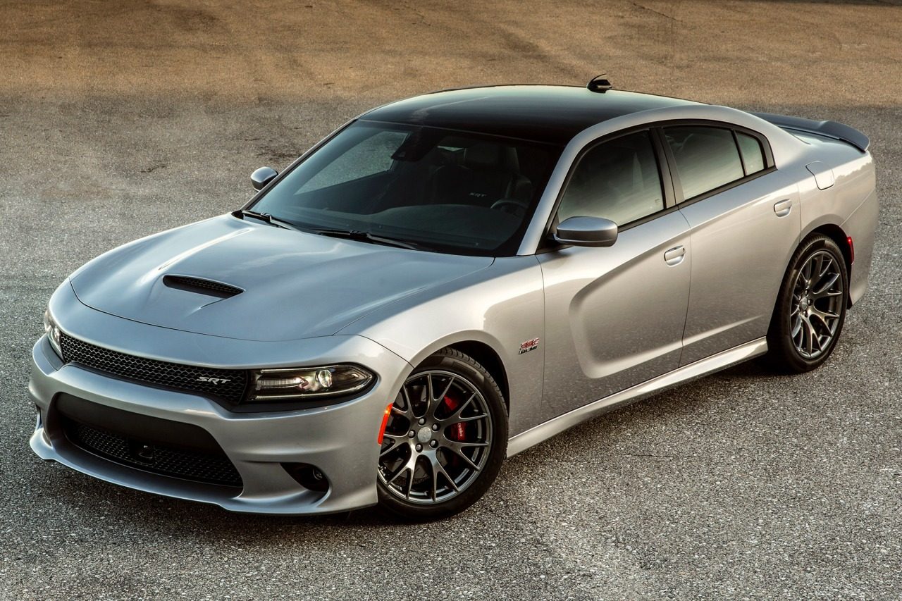 2016_dodge_charger_sedan_srt-392_fq_oem_2_1280.jpg