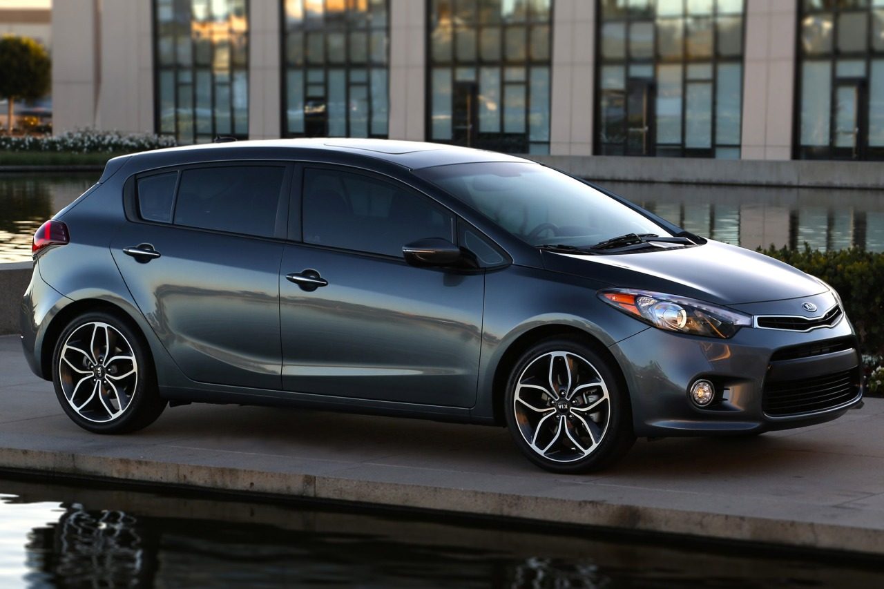 2016_kia_forte_4dr-hatchback_sx_fq_oem_2_1280.jpg